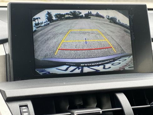 Used 2016 Lexus NX 200t FWD image 19