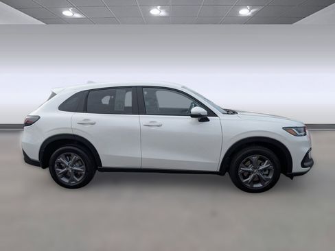 New 2026 Honda HR-V LX image 8