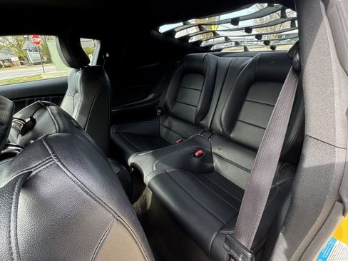 Used 2015 Ford Mustang Premium image 20