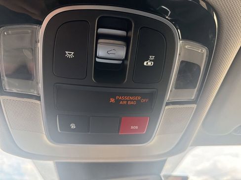 Used 2022 Hyundai Tucson Limited AWD/4WD image 26