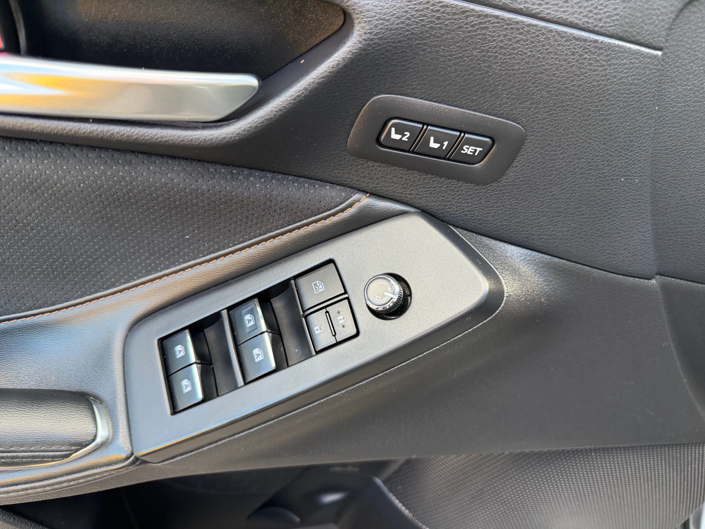 Used 2019 Toyota Avalon Touring w/ Advanced Safety Package FWD image 13