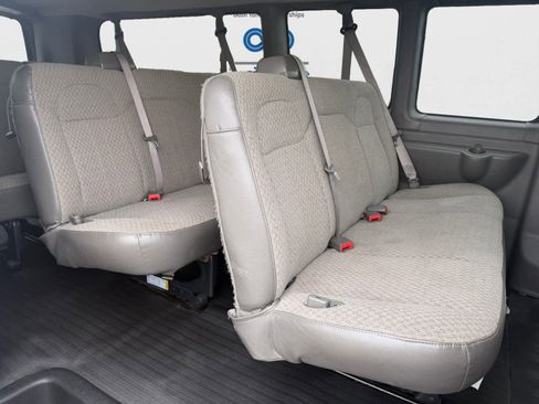 Used 2023 Chevrolet Express 3500 LS RWD image 16