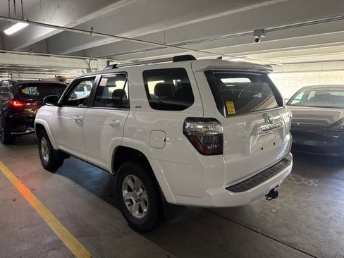Used 2024 Toyota 4Runner SR5 AWD/4WD image 4