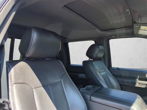 Used 2014 Ford F250 Lariat w/ Lariat Ultimate Package AWD/4WD image 26