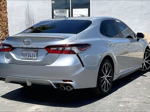 Used 2021 Toyota Camry SE FWD image 13