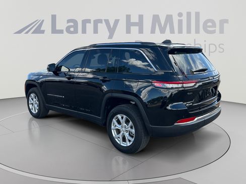 Used 2023 Jeep Grand Cherokee Limited AWD/4WD image 3