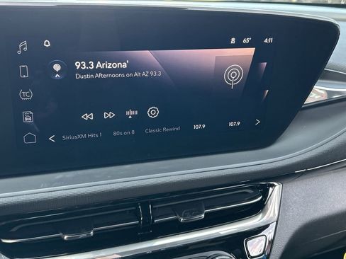 Used 2025 Buick Envista Sport Touring w/ Convenience I Package FWD image 13