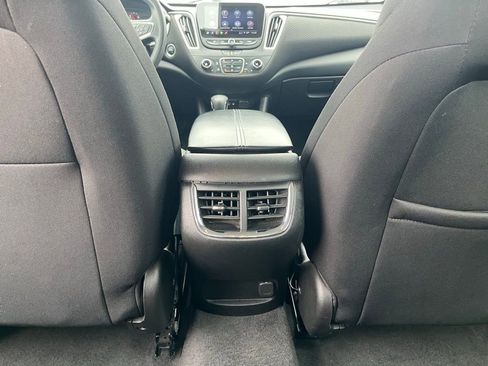 Used 2024 Chevrolet Malibu LT image 26