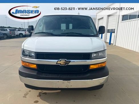 Used 2025 Chevrolet Express 2500 w/ Driver Convenience Package RWD image 2