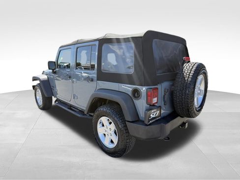 Used 2015 Jeep Wrangler Unlimited Sport w/ Quick Order Package 23S AWD/4WD image 3