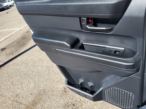 Certified 2025 Toyota Tacoma SR5 image 23