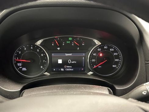 Used 2024 GMC Terrain SLT w/ Infotainment Package II image 19