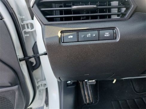 Used 2023 Nissan Altima 2.5 SV image 21