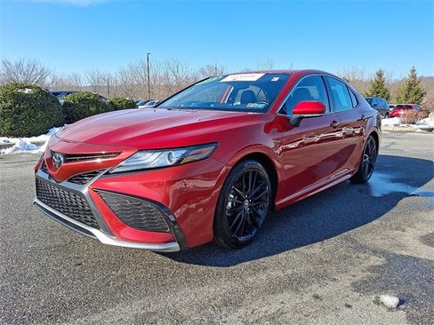 Certified 2023 Toyota Camry XSE image 3