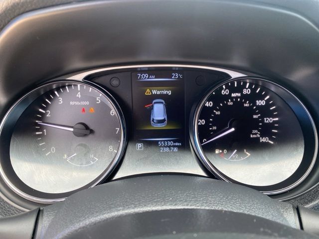 Used 2016 Nissan Rogue SV AWD/4WD image 12