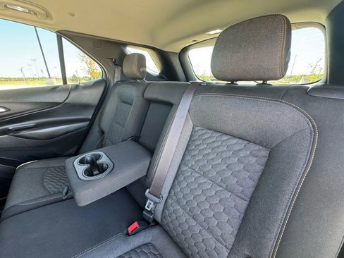 Used 2018 Chevrolet Equinox LT FWD image 31