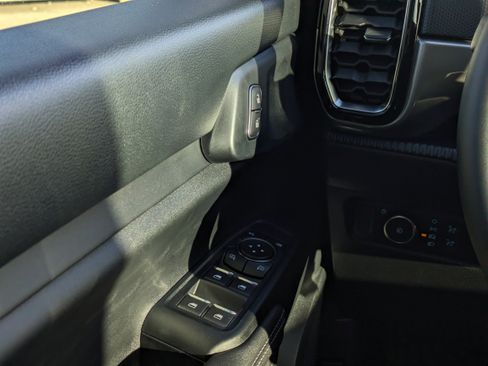 New 2025 Ford Ranger XLT w/ FX4 Off-Road Package image 24
