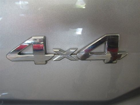 Used 2016 Toyota Tacoma SR5 image 13