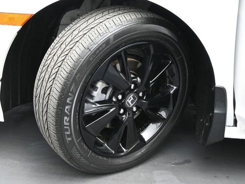 Used 2024 Honda Odyssey Touring image 26