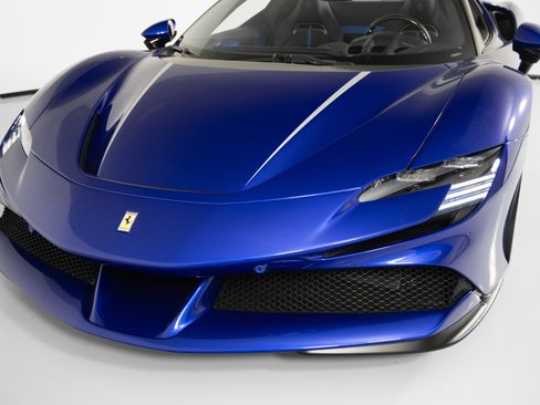 Certified 2022 Ferrari SF90 Spider AWD/4WD image 31