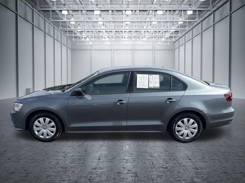 Used 2016 Volkswagen Jetta S FWD image 2