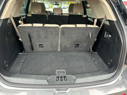 Used 2022 Ford Explorer 4WD w/ Class IV Trailer Tow Package image 24
