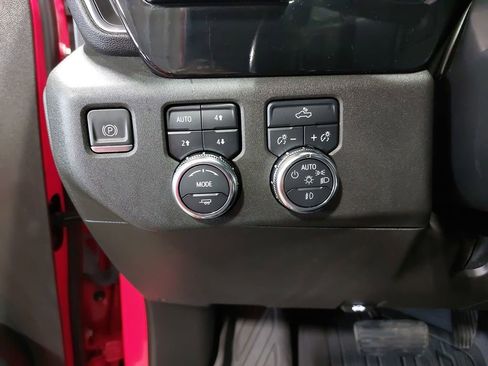Used 2023 GMC Sierra 1500 Elevation image 26