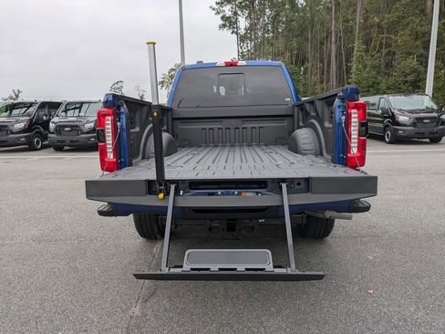 New 2026 Ford F250 Lariat w/ Black Appearance Package AWD/4WD image 13