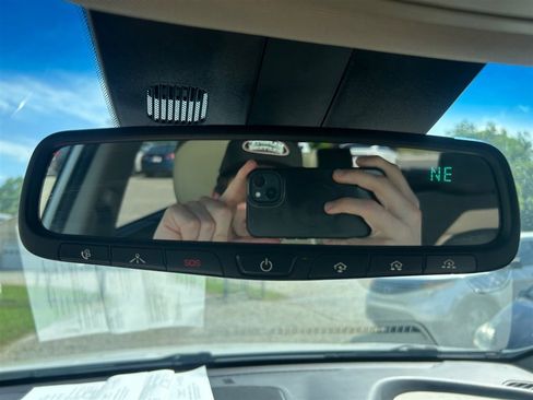 Used 2017 Hyundai Santa Fe Limited FWD image 28