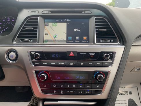 Used 2015 Hyundai Sonata Sport w/ Option Group 04 FWD image 13