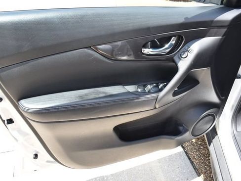 Used 2020 Nissan Rogue SV AWD/4WD image 20