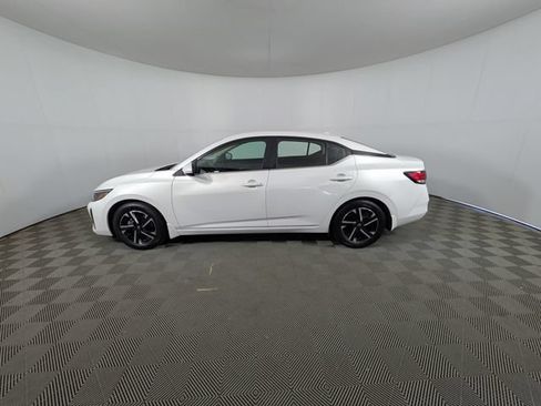 Used 2024 Nissan Sentra SV FWD image 16