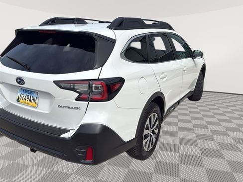 Used 2020 Subaru Outback Premium image 12