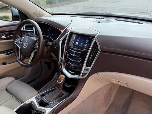 Used 2014 Cadillac SRX Luxury w/ Driver Awareness Package image 20