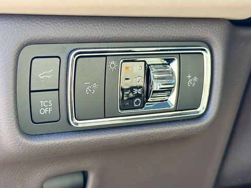 Used 2021 Lincoln Nautilus AWD w/ Equipment Group 101A image 10