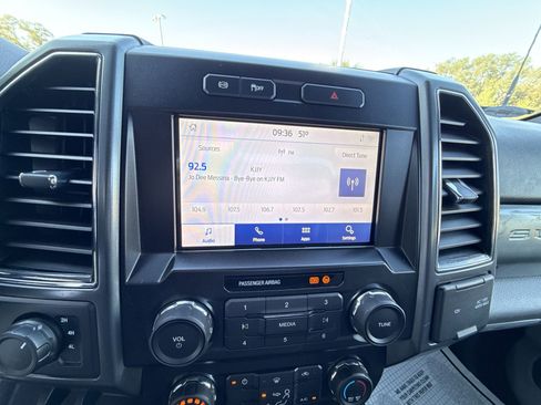 Used 2022 Ford F350 XLT image 14