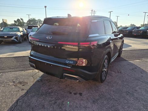 Used 2023 INFINITI QX60 Sensory w/ Vision Package AWD/4WD image 4