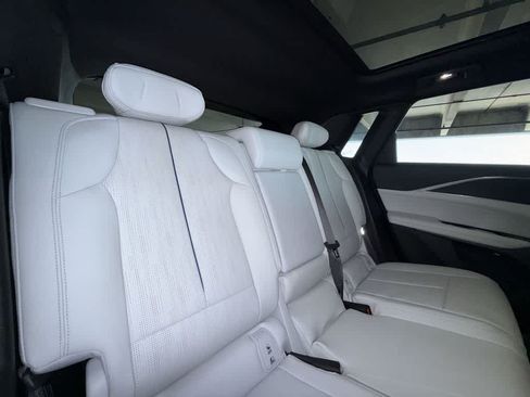 Used 2024 Cadillac Lyriq Luxury AWD/4WD image 26