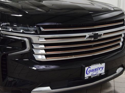 Used 2023 Chevrolet Tahoe High Country AWD/4WD image 13