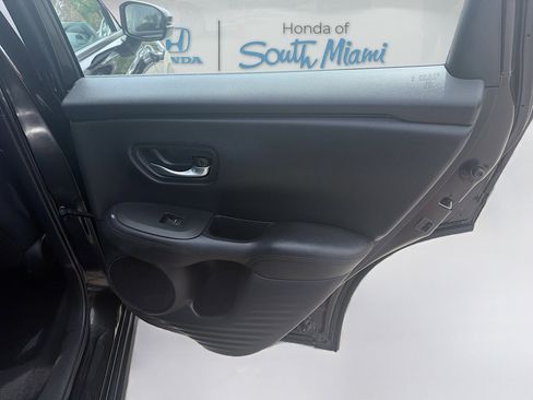 Used 2025 Honda HR-V LX image 29