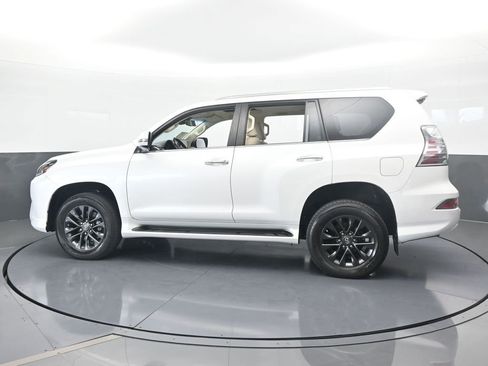 Used 2023 Lexus GX 460 Premium image 3