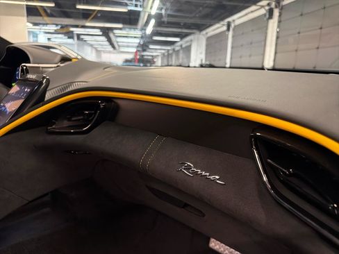 Used 2021 Ferrari Roma RWD image 33