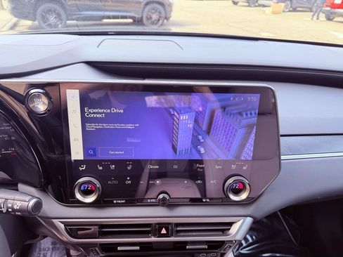 Certified 2025 Lexus RX 350 Premium w/ Accessory Package (Z1) image 24