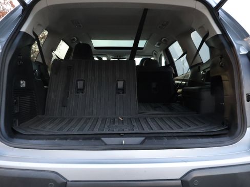 Used 2022 Subaru Ascent Limited w/ Technology Package image 21