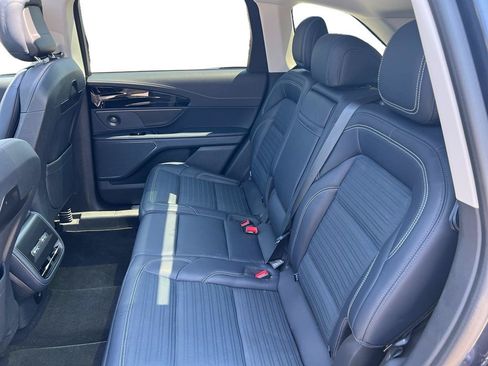 Used 2024 Lincoln Nautilus Reserve w/ Equipment Group 202A AWD/4WD image 22