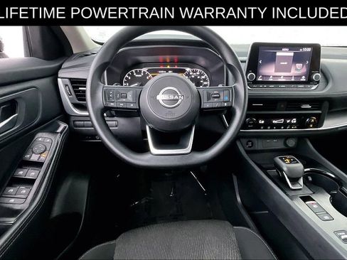 Used 2024 Nissan Rogue SV FWD image 6