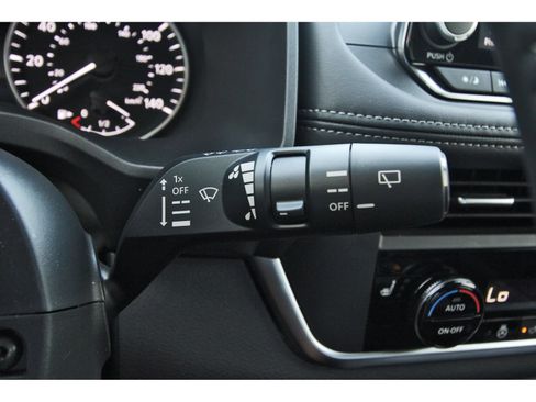 Certified 2026 Nissan Rogue SV w/ SV Premium Package FWD image 21