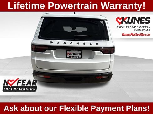 Used 2024 Jeep Wagoneer Series II w/ Convenience Group I AWD/4WD image 9