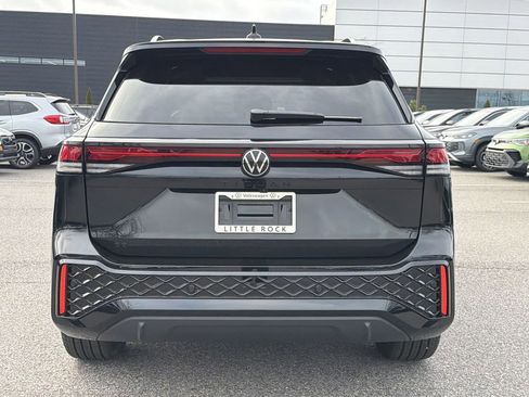 New 2026 Volkswagen Tiguan SE R-Line image 4