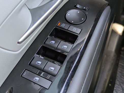 New 2026 Hyundai Tucson Limited image 29